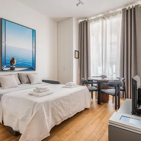 Intrho Isola Luxury , Modern & Cozy 아파트