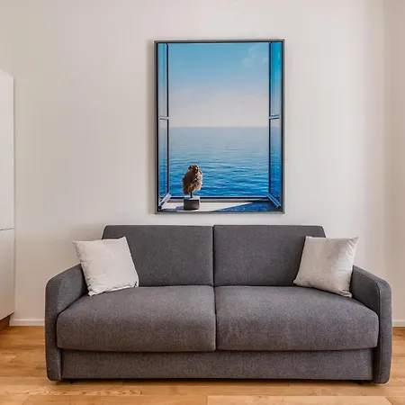 Intrho Isola Luxury , Modern & Cozy 아파트 *