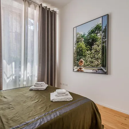 Intrho Isola Luxury , Modern & Cozy 아파트