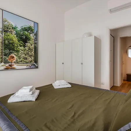 Intrho Isola Luxury , Modern & Cozy * 밀라노